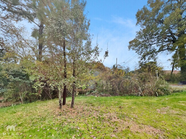 Building Photo - 123 W Harrison Ave