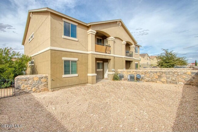 Building Photo - 14300 Gil Reyes Dr