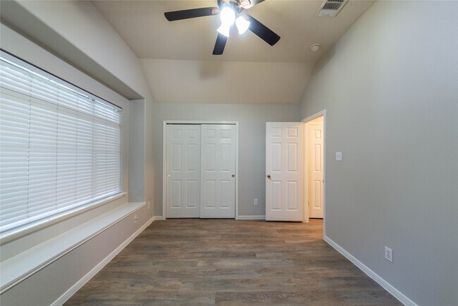 Building Photo - 3902 Tulip Glen Ct