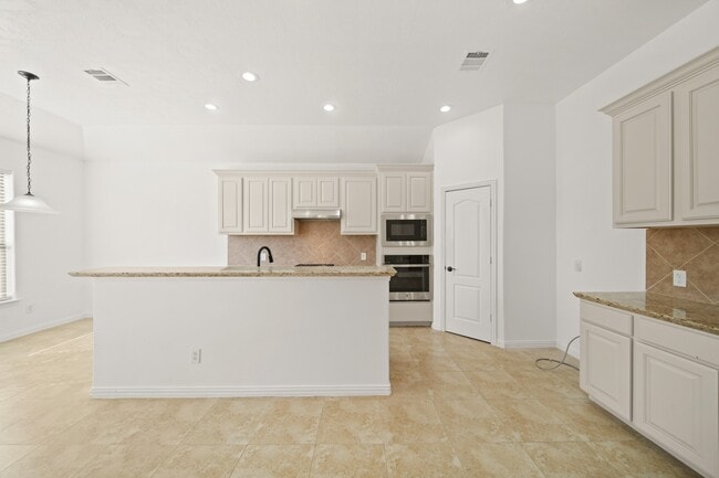 Building Photo - 3405 Volterra Cir