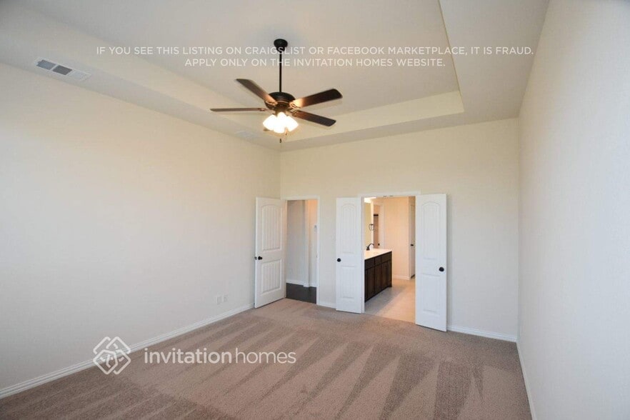 Building Photo - 1504 Smoke Signal Ln