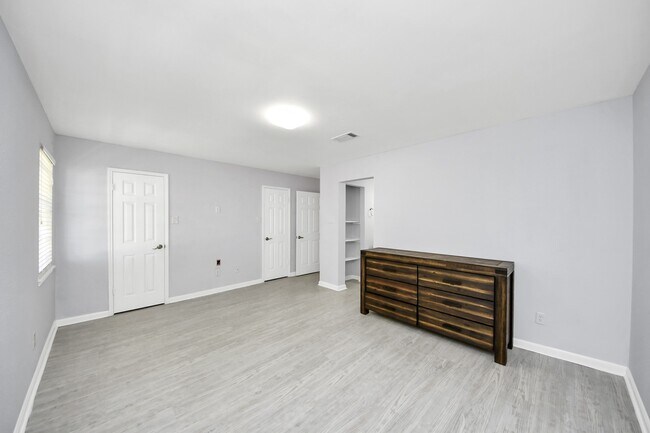 Building Photo - 14365 Lost Meadow Ln