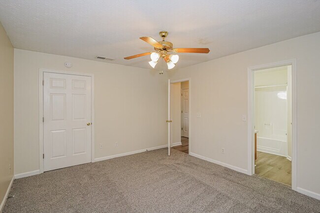 Building Photo - 517 Federal Ct