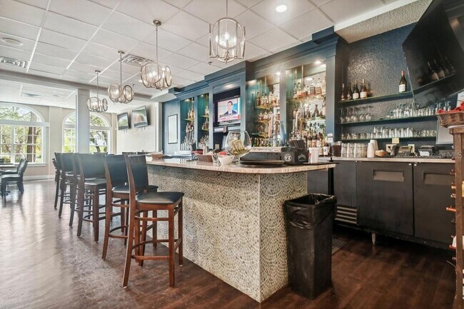 Building Photo - 9104 Wade St