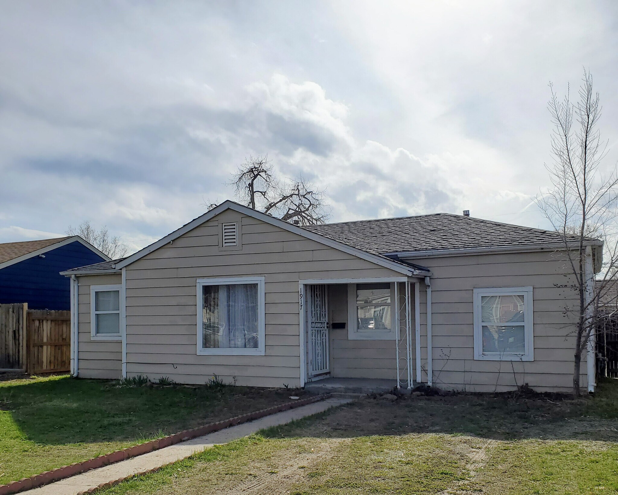 Front of house - 1917 Joliet St