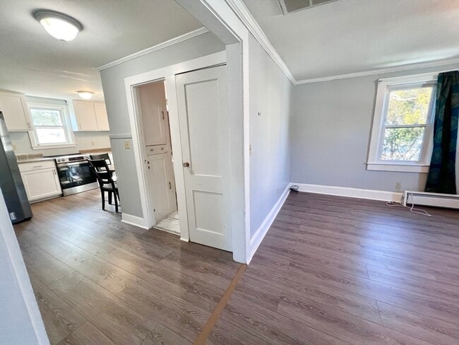 Building Photo - 1 Kurts Pl