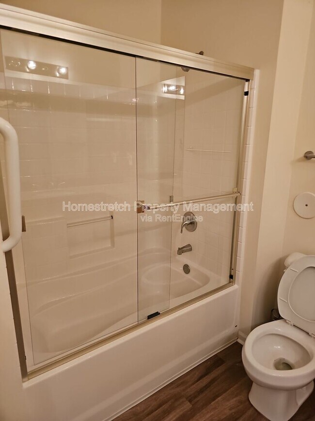 Building Photo - 1241 Strassner Dr