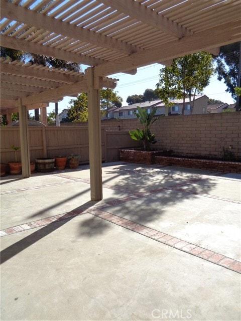 Building Photo - 7792 Beachcomber Dr