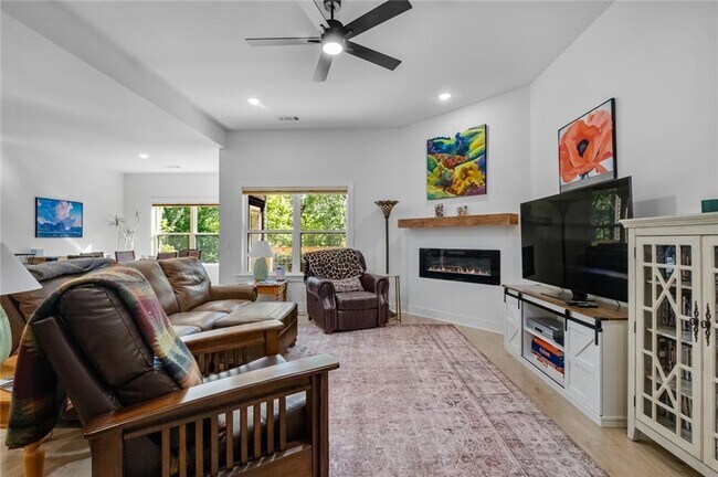 Building Photo - 45 Blairgowrie Dr