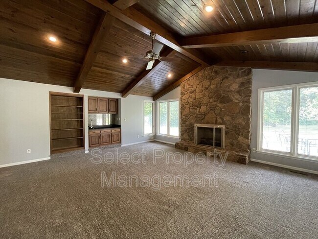Building Photo - 1108 Southerly Point