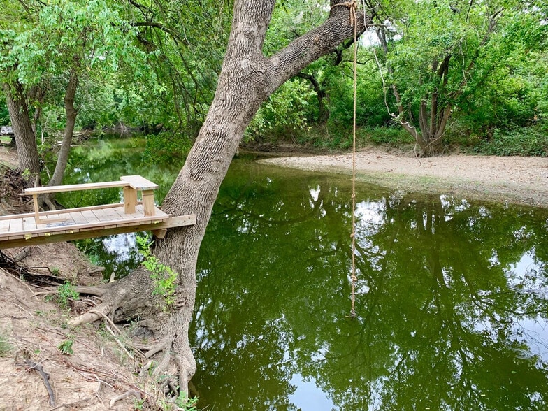 Building Photo - 1930 N Wheat Rd