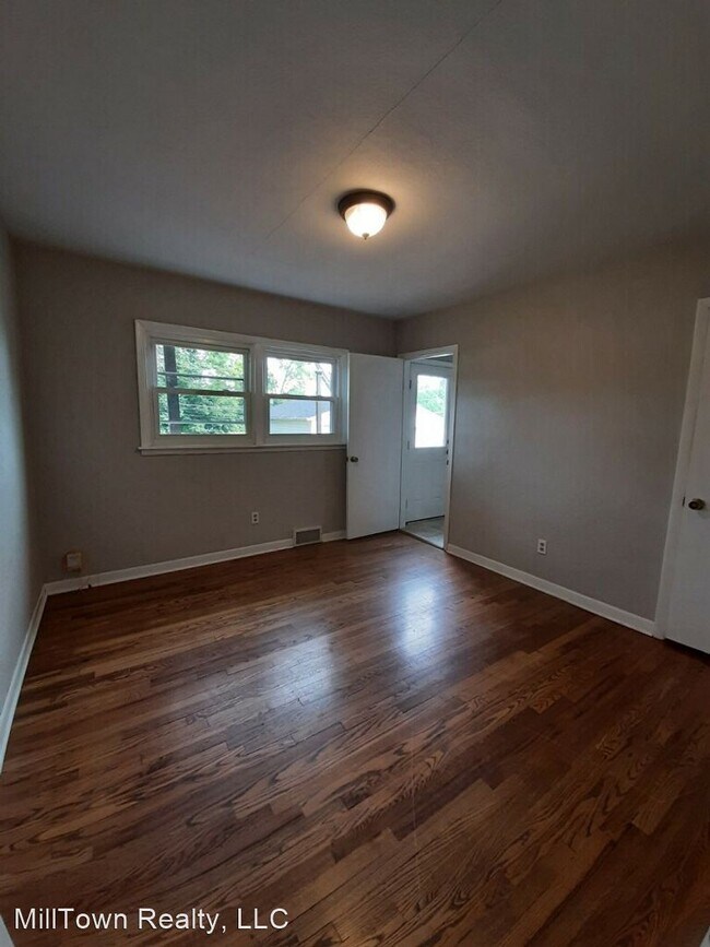 Building Photo - 3 br, 2 bath House - 1508 Lincoln Rd.