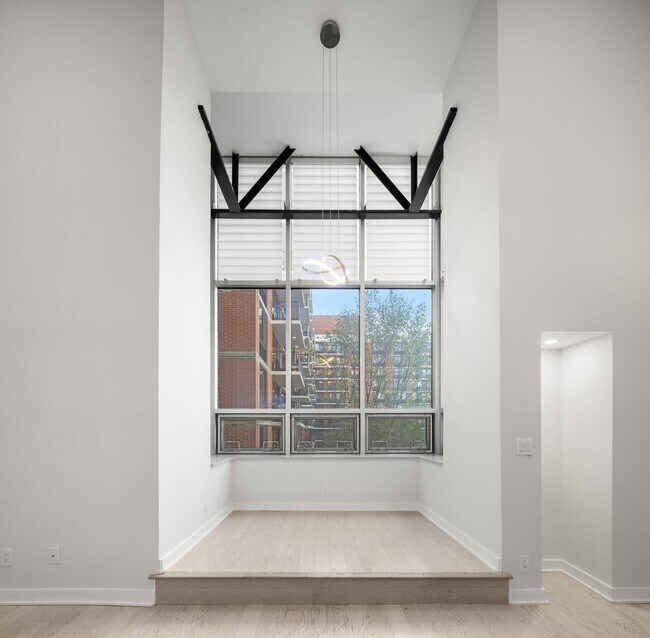 Building Photo - 689 Marin Blvd