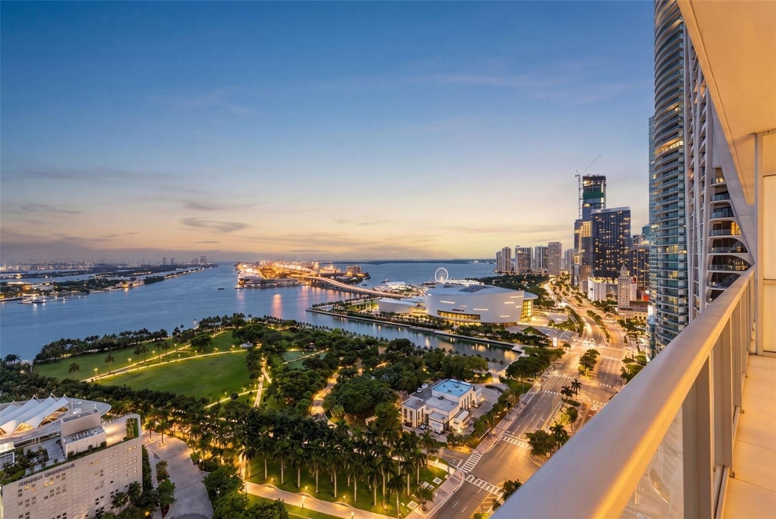 Building Photo - 1100 Biscayne Blvd