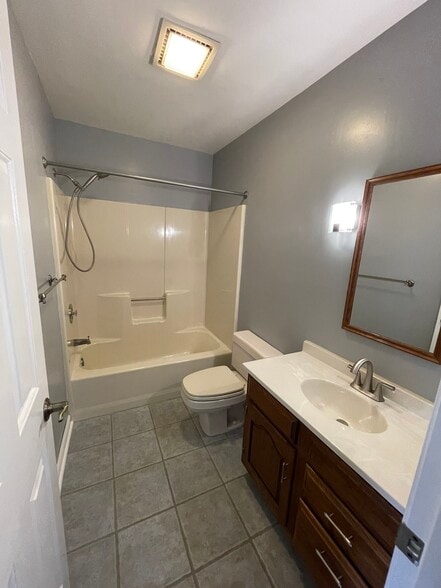 Building Photo - 503 Chambers Rdg