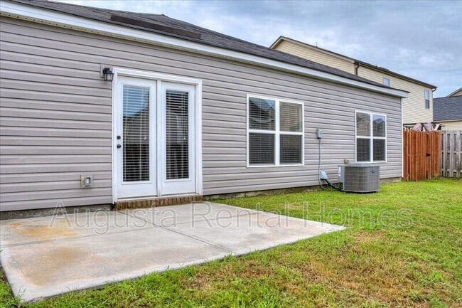 Building Photo - 141 Sims Ct