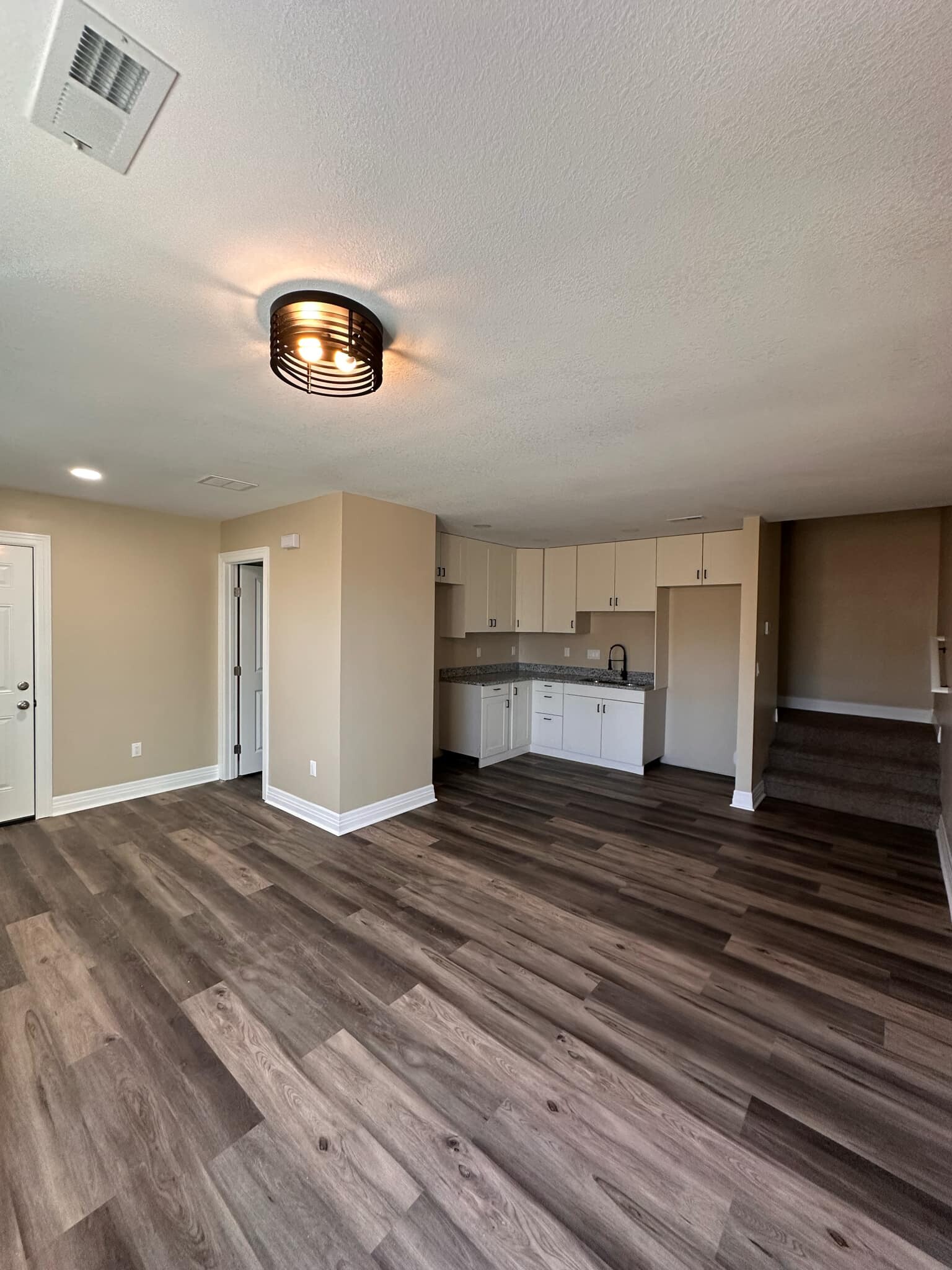 Kitchen /Dining Area - 118 N Florence St