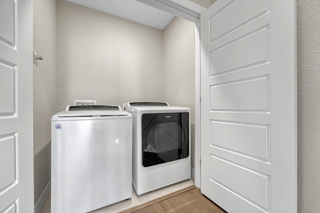 Building Photo - $3,145.95- 3 Bed, 3.5 Bath Townhome in Denver with Central AC and In Unit Laundry