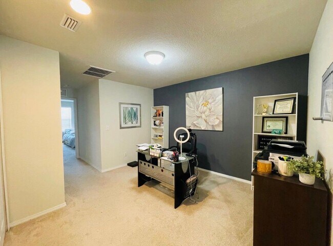 Building Photo - 8837 Turnstone Haven Pl
