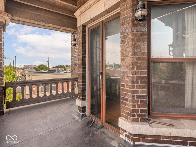 Building Photo - 2161 N Meridian St