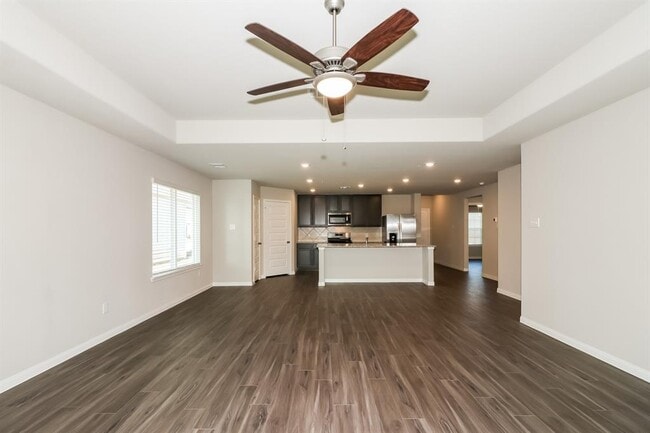 Building Photo - 5610 Briana Dee Dr