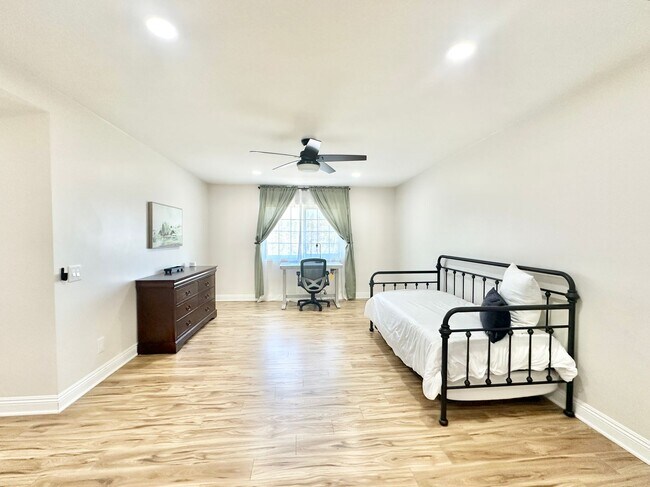 Building Photo - Breathtaking Custom Country Two-Story Home, Fully Remodeled & Beautifully Appointed on Private 20...
