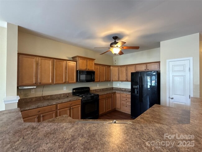 Building Photo - 3819 Balsam St