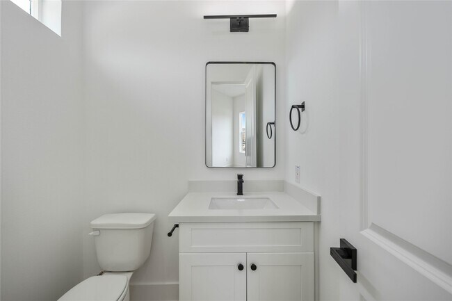 Building Photo - 4806 Carmen St