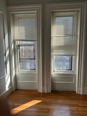Building Photo - 406 Beacon St