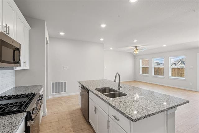 Building Photo - 1413 Water Canna Dr