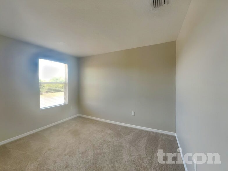 Building Photo - 7302 Lumber Port Dr