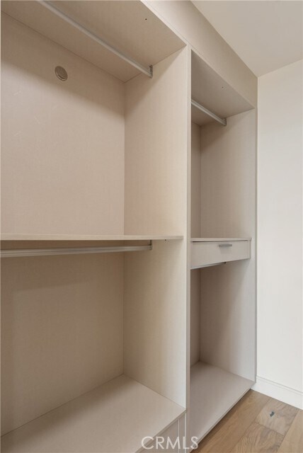 Building Photo - 820 S Wilton Pl