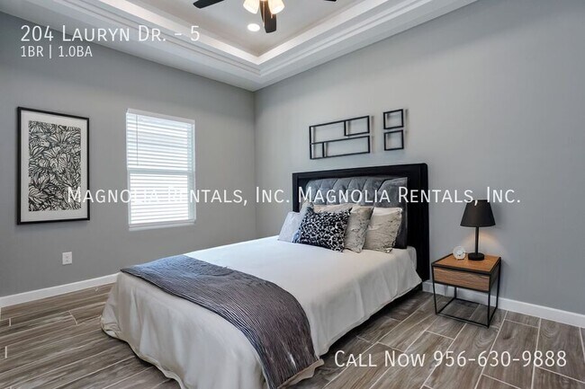 Building Photo - 204 Lauryn Dr