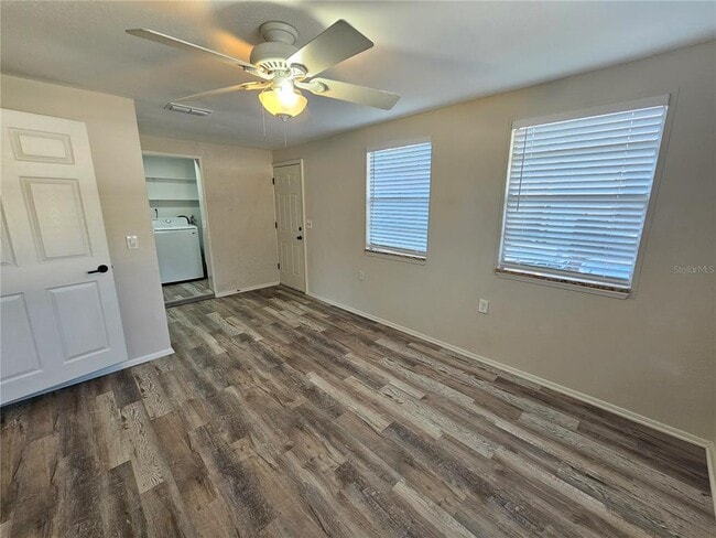 Building Photo - 4849 Camphor Ave