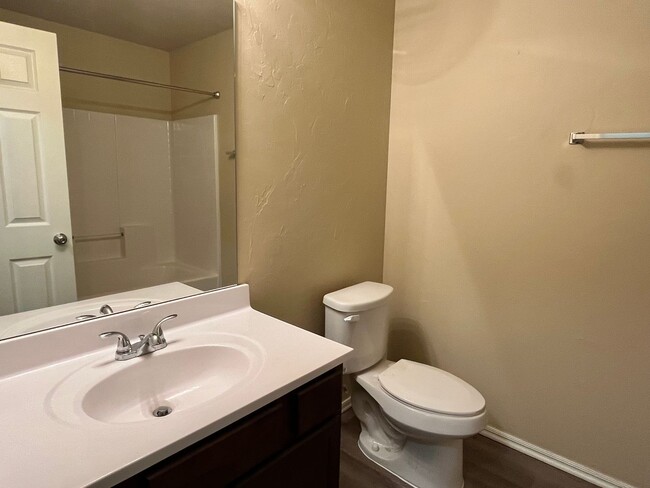 Building Photo - Wonderful 3 Bed 2 Bath Home in Moore