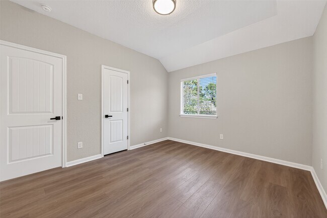 Building Photo - 14722 Palladio Dr