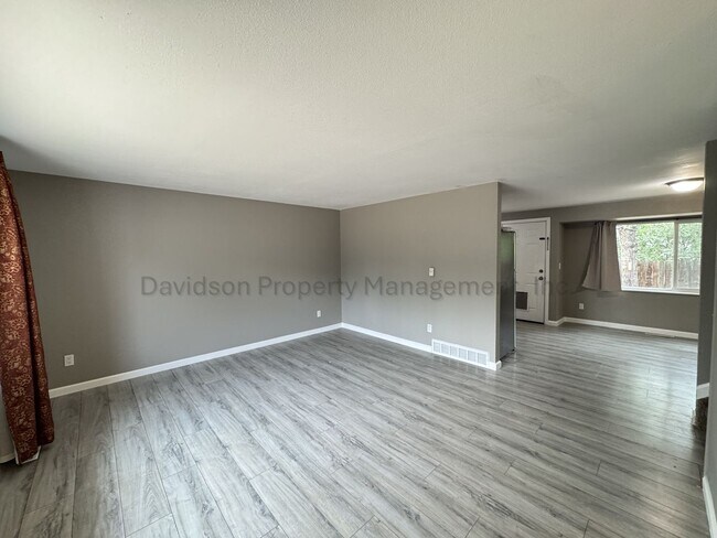 Building Photo - 4470 Monica Dr