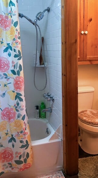 Building Photo - 39 E Bridge St