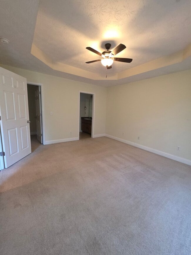 Building Photo - 22 Shadowridge Ln