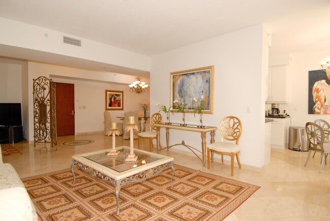 Building Photo - 3200 N Ocean Blvd