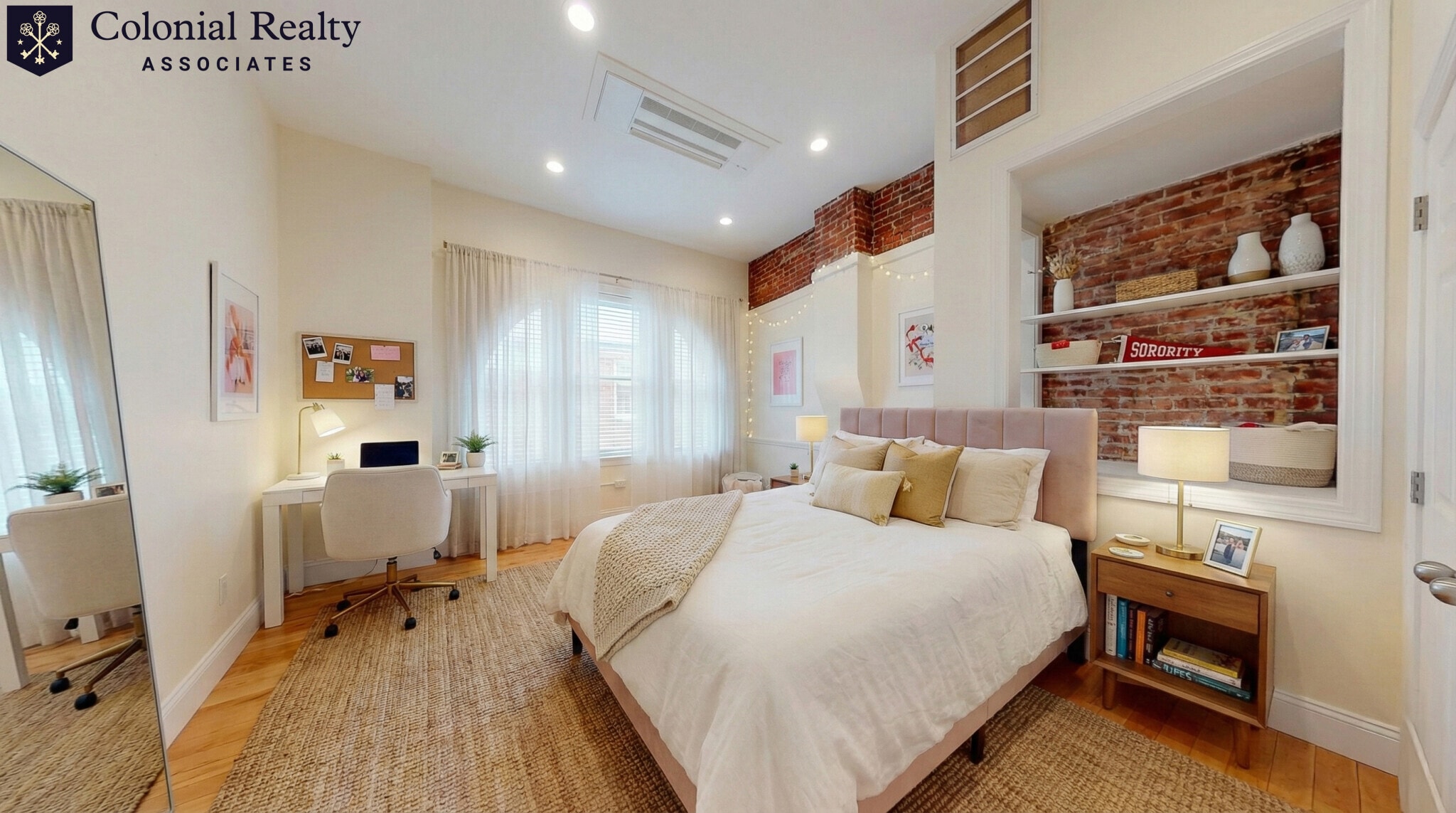 Building Photo - 25 St Marys Ct