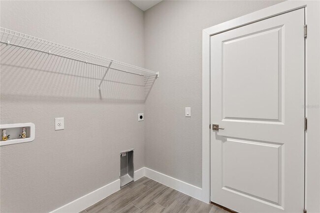 Building Photo - 186 Sweet Pea Ct