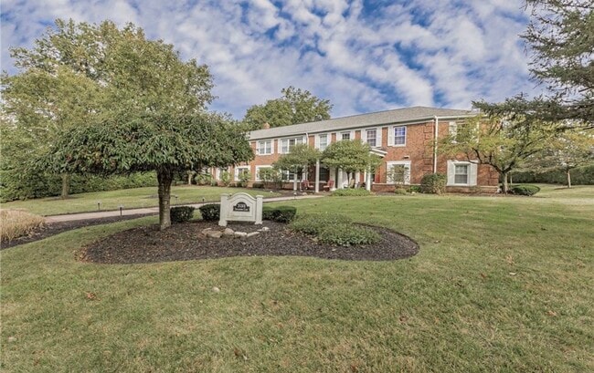 Building Photo - 20301 Shelburne Rd