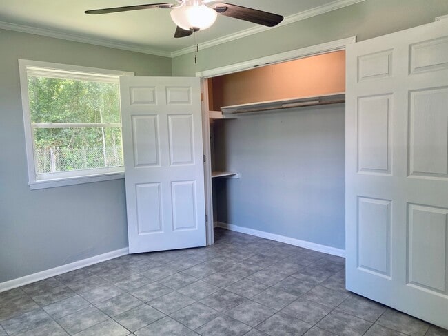 Building Photo - 15135 Montecino Dr
