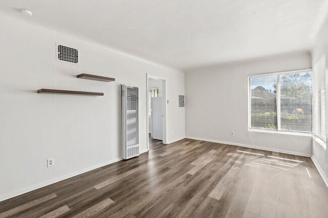 Building Photo - Peaceful Studio Apartment Near the Utah Capitol & Downtown Salt Lake City