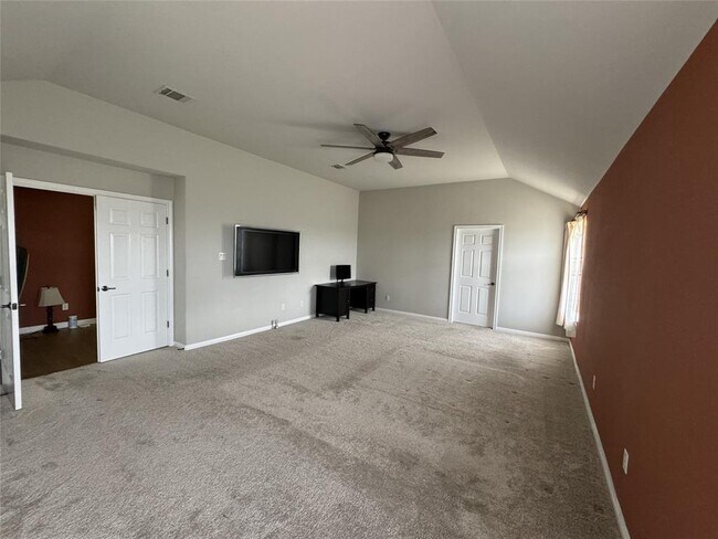 Building Photo - 10228 Chestnut Ridge Rd