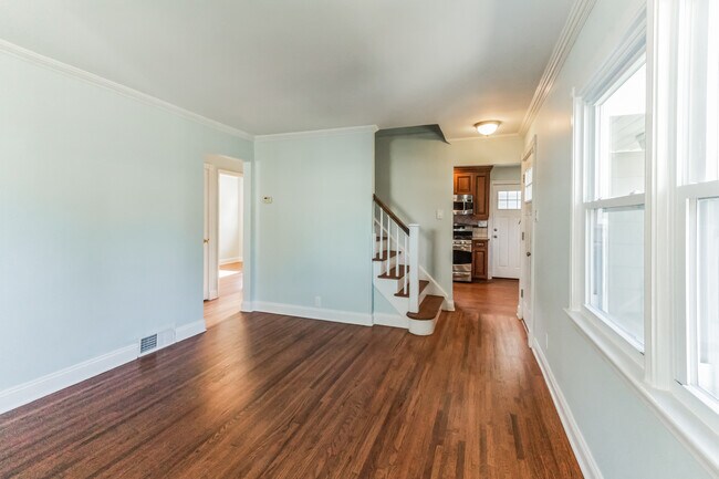 Building Photo - 1519 Boulevard