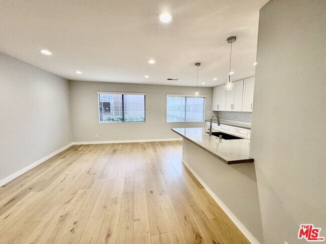 Building Photo - 4435 Alla Rd