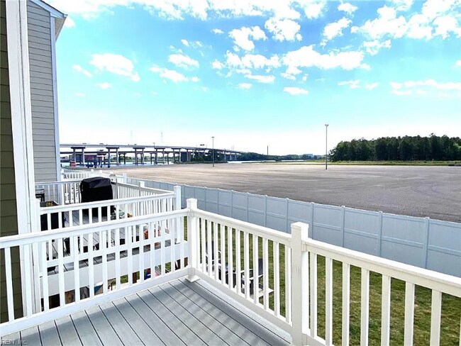 Building Photo - 1011 Gabion Wy