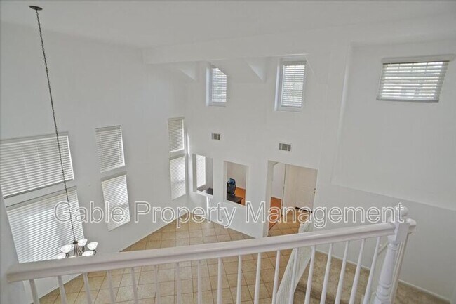 Building Photo - 24022 Via Vista